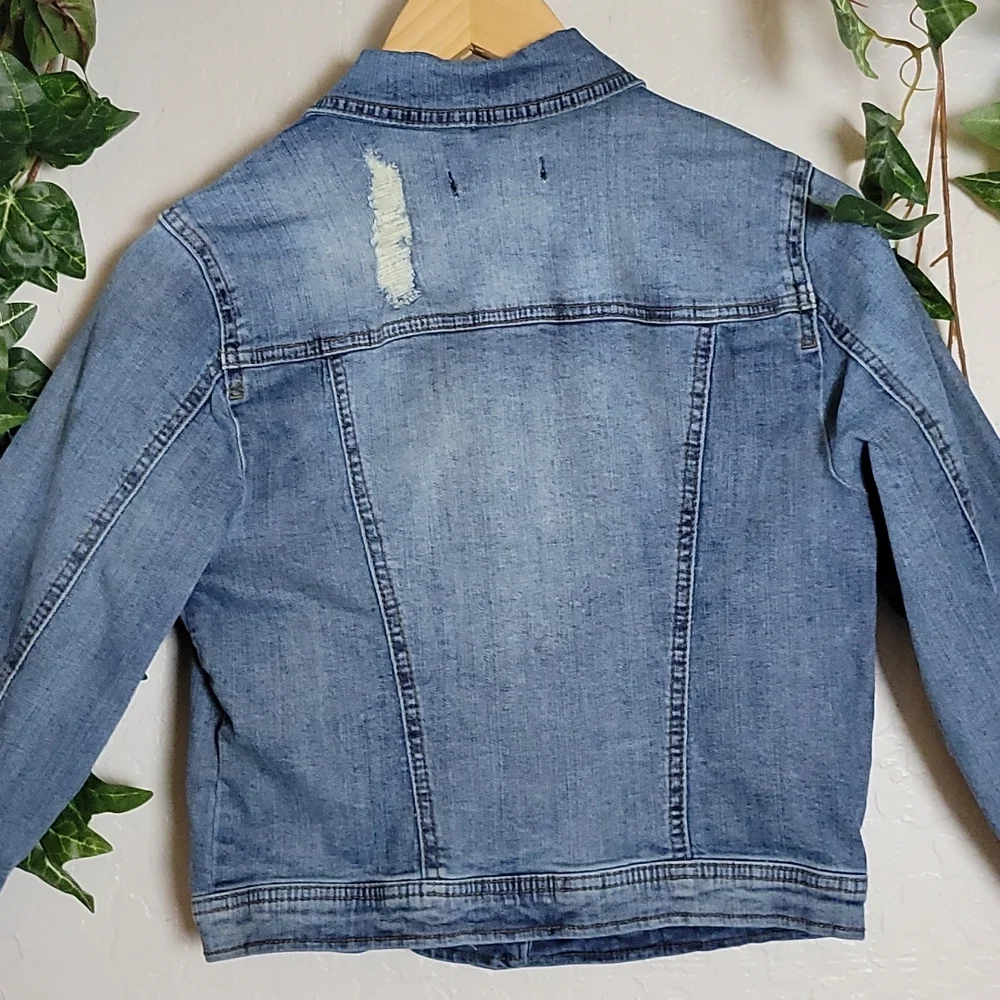 REFUGE Distressed Jean Trucker Jacket  M
